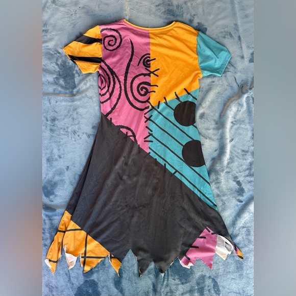 Disney Sally’s Dress Nightmare Before Christmas - Picture 2 of 3
